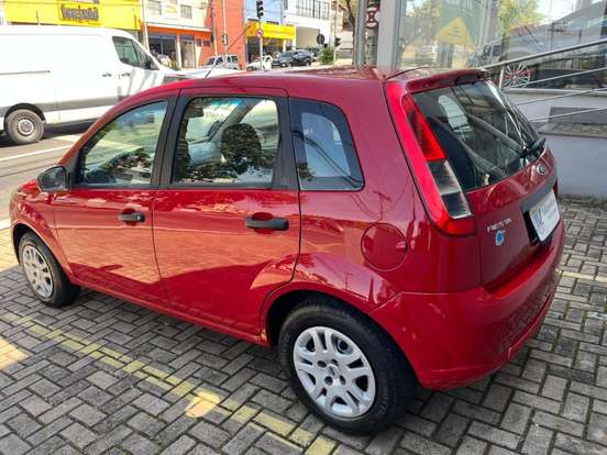FORD-FIESTA-2011