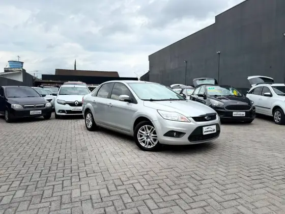 FORD FOCUS 2.0 16V FLEX 4P AUTOMÁTICO