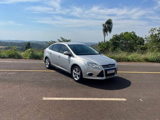 FORD FOCUS 2.0 SE SEDAN 16V FLEX 4P POWERSHIFT