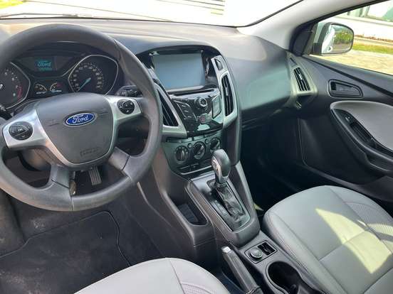 FORD-FOCUS-2015