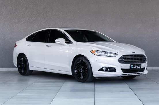 FORD-FUSION-2015