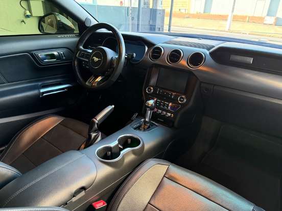 FORD-MUSTANG-2018
