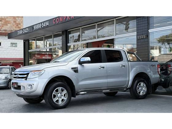 FORD RANGER 3.2 XLT 4X4 CD 20V DIESEL 4P AUTOMÁTICO