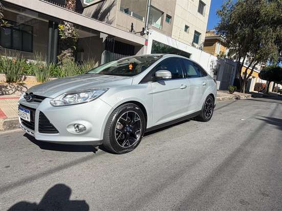 FORD-FOCUS-2.0 TITANIUM SEDAN 16V FLEX 4P POWERSHIFT FORD-FOCUS-2013