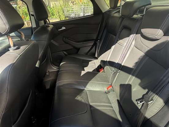 FORD-FOCUS-2.0 TITANIUM SEDAN 16V FLEX 4P POWERSHIFT FORD-FOCUS-2013