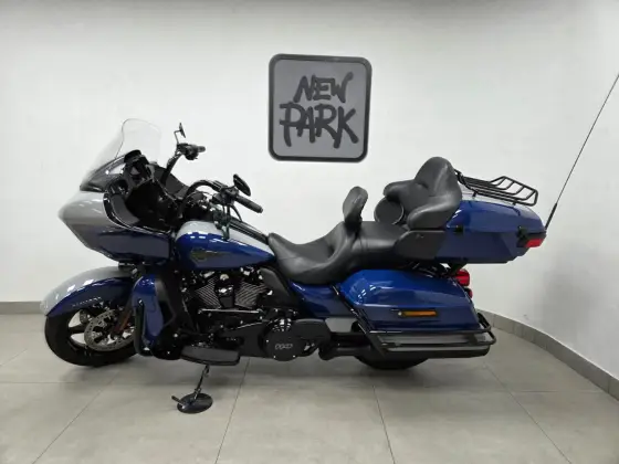 HARLEY-DAVIDSON ROAD GLIDE LIMITED 