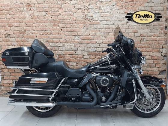 HARLEY-DAVIDSON ELECTRA GLIDE CLASSIC 