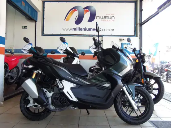 HONDA-ADV-2023