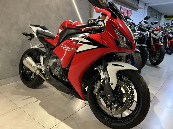 HONDA CBR 1000RR FIREBLADE HONDA CBR 1000RR FIREBLADE