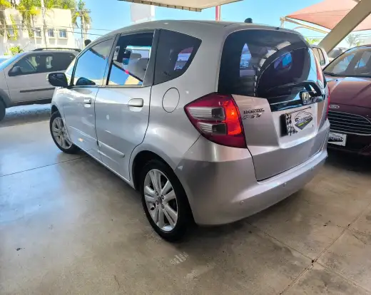HONDA-FIT-2009
