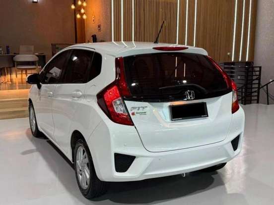 HONDA-FIT-2016