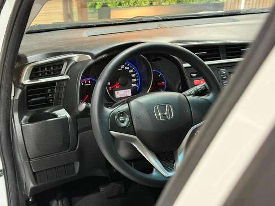 HONDA-FIT-2016