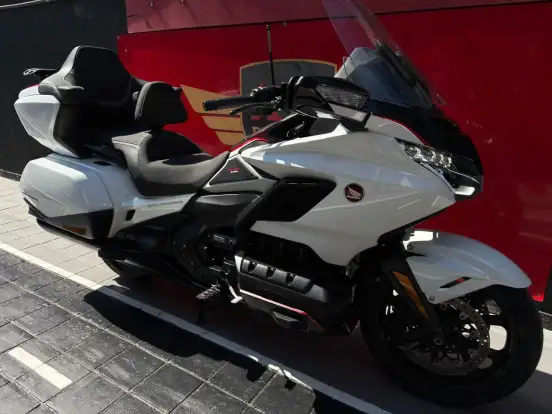 HONDA-GL 1800 GOLD WING TOUR-2024