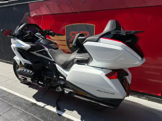 HONDA-GL 1800 GOLD WING TOUR-2024