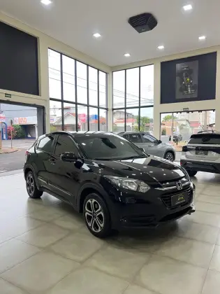 HONDA HR-V 1.8 16V FLEX LX 4P AUTOMÁTICO HONDA HR-V 1.8 16V FLEX LX 4P AUTOMÁTICO