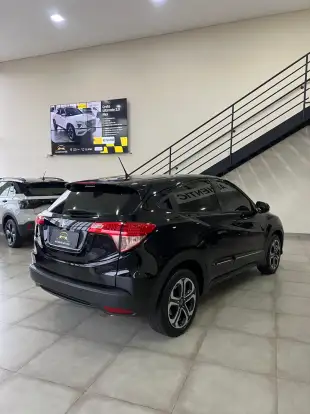 HONDA-HR-V-1.8 16V FLEX LX 4P AUTOMÁTICO HONDA-HR-V-2016