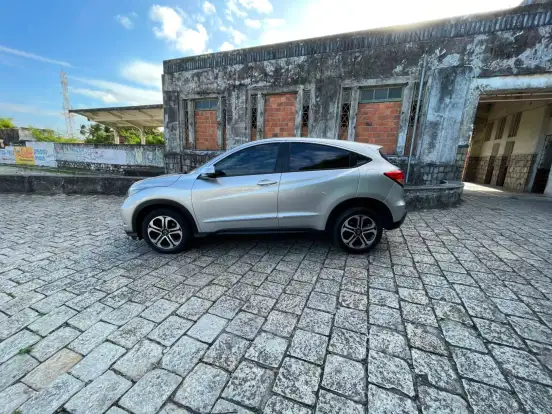 HONDA-HR-V-1.8 16V FLEX LX 4P AUTOMÁTICO HONDA-HR-V-2015