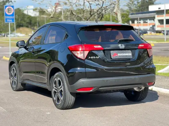 HONDA-HR-V-1.8 16V FLEX LX 4P AUTOMÁTICO HONDA-HR-V-2017