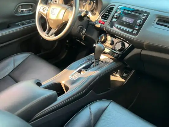HONDA-HR-V-1.8 16V FLEX LX 4P AUTOMÁTICO HONDA-HR-V-2017