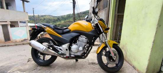 HONDA-CB 300R HONDA-CB 300R-2010