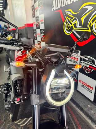 HONDA-CB 650R E-CLUTCH-2026