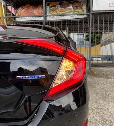 HONDA-CIVIC-2018