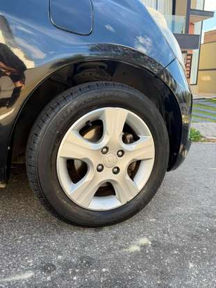 HONDA-FIT-2009