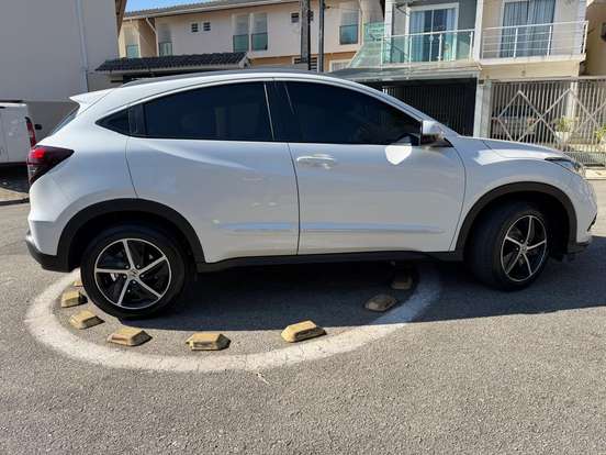 HONDA-HR-V-2021