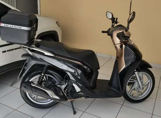 HONDA-SH 150i DLX HONDA-SH 150i DLX-2018