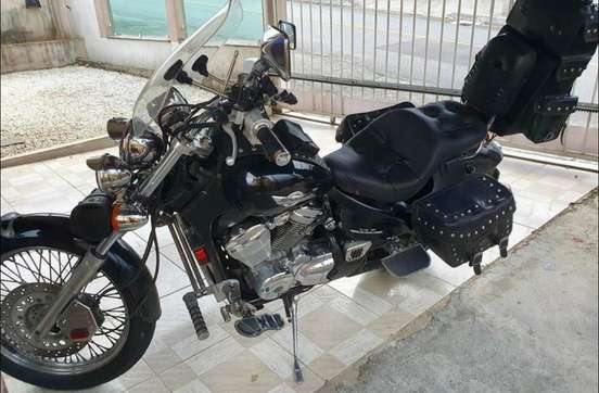 HONDA-SHADOW 600C VT-2001