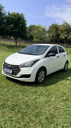 HYUNDAI HB20 1.0 COMFORT PLUS 12V FLEX 4P MANUAL