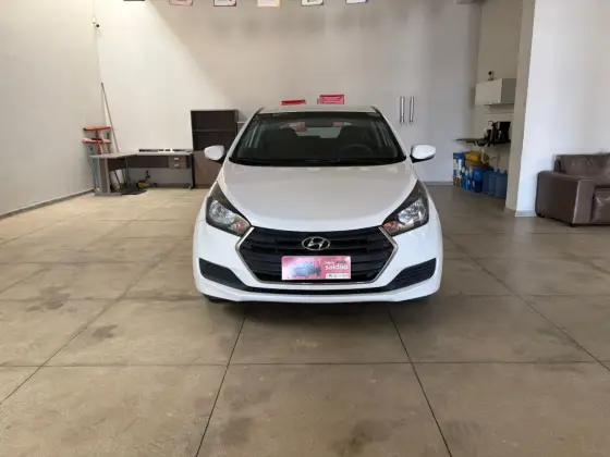 HYUNDAI HB20 1.6 COMFORT PLUS 16V FLEX 4P AUTOMÁTICO