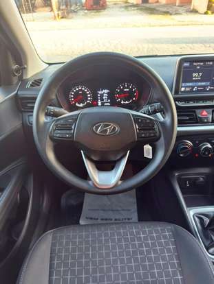 HYUNDAI-HB20-2025