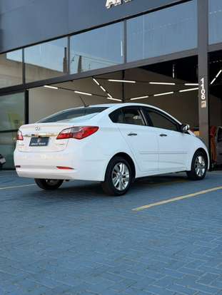 HYUNDAI-HB20S-2014