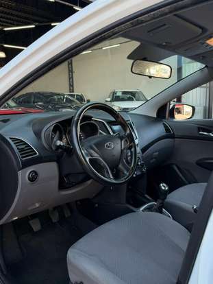 HYUNDAI-HB20S-2014