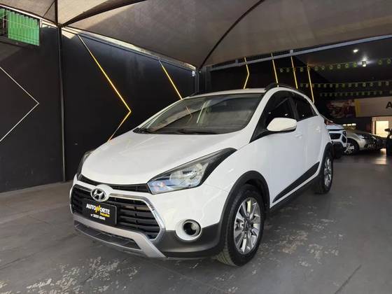HYUNDAI HB20X 1.6 16V PREMIUM FLEX 4P AUTOMÁTICO