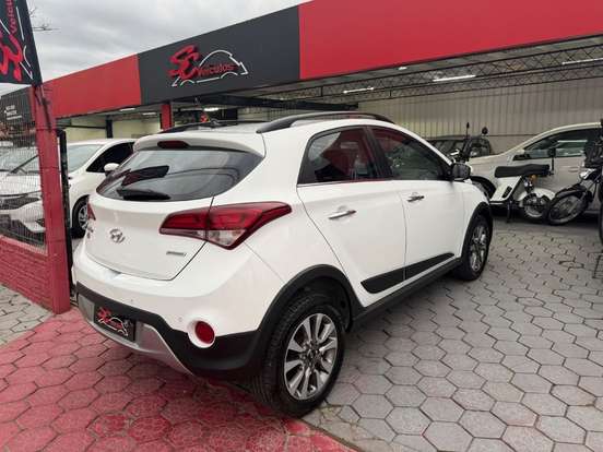 HYUNDAI-HB20X-1.6 16V PREMIUM FLEX 4P AUTOMÁTICO HYUNDAI-HB20X-2016