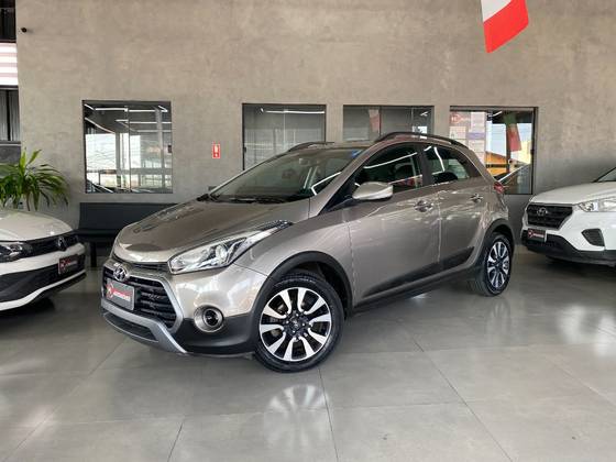 HYUNDAI HB20X 1.6 16V PREMIUM FLEX 4P AUTOMÁTICO
