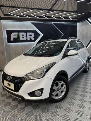 HYUNDAI-HB20X-1.6 16V STYLE FLEX 4P MANUAL HYUNDAI-HB20X-2015
