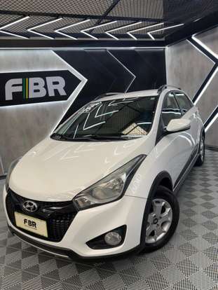 HYUNDAI-HB20X-2015