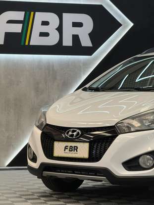 HYUNDAI-HB20X-1.6 16V STYLE FLEX 4P MANUAL HYUNDAI-HB20X-2015
