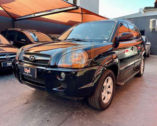 HYUNDAI-TUCSON-2.0 MPFI GL 16V 142CV 2WD GASOLINA 4P AUTOMÁTICO HYUNDAI-TUCSON-2009