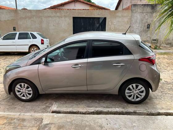 HYUNDAI HB20 1.0 COMFORT 12V FLEX 4P MANUAL