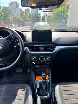 HYUNDAI-HB20-2023