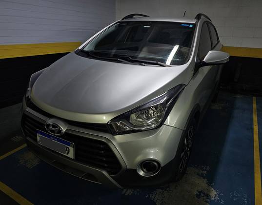 HYUNDAI HB20X 1.6 16V STYLE FLEX 4P AUTOMÁTICO