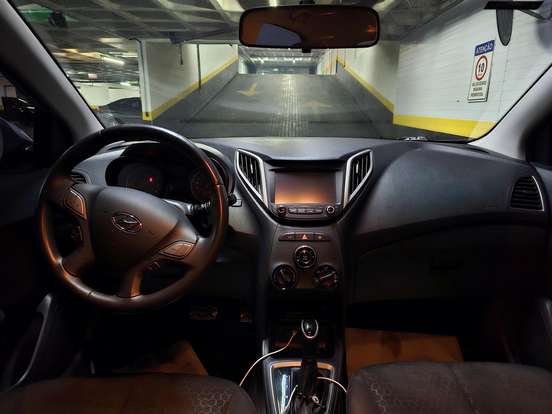 HYUNDAI-HB20X-2019