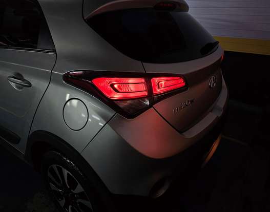 HYUNDAI-HB20X-2019