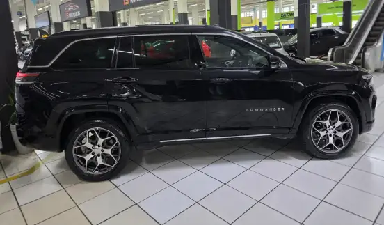 JEEP-COMMANDER-2022