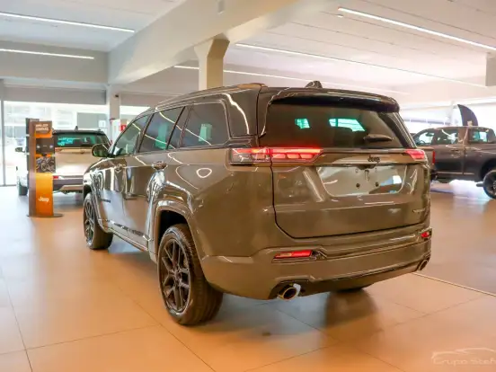 JEEP-COMMANDER-2026