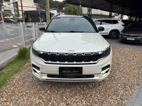 JEEP-COMMANDER-2022